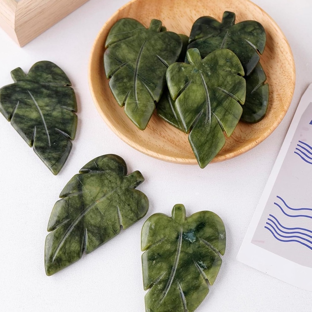 Green Jade Leaf Carving